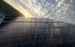 ایران در انتظار لطف ناجی بزرگ ایران در انتظار لطف ناجی بزرگ