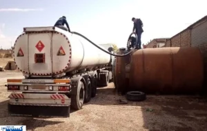 روزی ۱۰۰۰ میلیارد تومان سرمایه کشور به تاراج میرود ! روزی ۱۰۰۰ میلیارد تومان سرمایه کشور به تاراج میرود !
