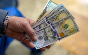 قیمت دلار امروز بازار را غافلگیر کرد (۲ آذر ۱۴۰۴) قیمت دلار امروز بازار را غافلگیر کرد (۲ آذر ۱۴۰۴)