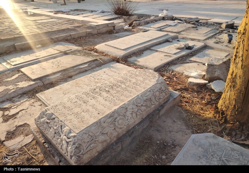 آرامستان ابن بابویه در خطر است؛ سنگهای تاریخی نابود میشوند و ثبت ملی بیتأثیر است اخبار شهر ری , منصور آرامی , وزارت میراث فرهنگی، گردشگری و صنایع دستی , سازمان میراث فرهنگی، صنایع دستی و گردشگری , میراث فرهنگی ,