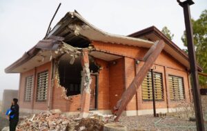 اجرای احکام قضایی رفع تصرف از اراضی دولتی و ملی در منطقه هفتباغ علوی کرمان اجرای احکام قضایی رفع تصرف از اراضی دولتی و ملی در منطقه هفتباغ علوی کرمان