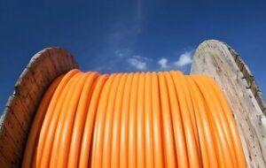 اجرای شبکه فیبر نوری در ساختمانهای نوساز الزامی میشود اجرای شبکه فیبر نوری در ساختمانهای نوساز الزامی میشود