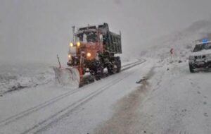 اجرای عملیات برفروبی ۶۸ هزار کیلومتر در جادههای کشور اجرای عملیات برفروبی ۶۸ هزار کیلومتر در جادههای کشور
