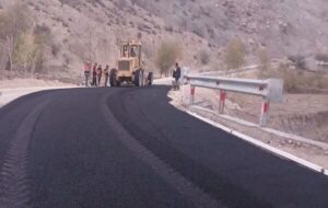اجرای عملیات روکش آسفالت در ۵۹ کیلومتر از محورهای روستایی استان سمنان اجرای عملیات روکش آسفالت در ۵۹ کیلومتر از محورهای روستایی استان سمنان