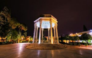 ادامه حفر تونل مترو در ۵۰۰ متری آرامگاه حافظ؟! ادامه حفر تونل مترو در ۵۰۰ متری آرامگاه حافظ؟!