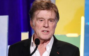 ادای احترام جشنواره ساندنس به رابرت ردفورد؛ کلوئی ژائو تجلیل میشود ادای احترام جشنواره ساندنس به رابرت ردفورد؛ کلوئی ژائو تجلیل میشود