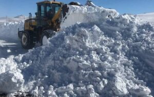 امدادرسانی راهداران به بیماران در حوزه استحفاظی محورهای دیواندره کردستان امدادرسانی راهداران به بیماران در حوزه استحفاظی محورهای دیواندره کردستان