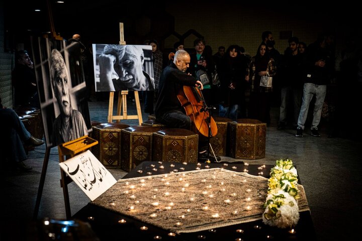 اهالی تئاتر شهر در فقدان بهرام بیضایی به سوگ نشستند اهالی تئاتر شهر در فقدان بهرام بیضایی به سوگ نشستند