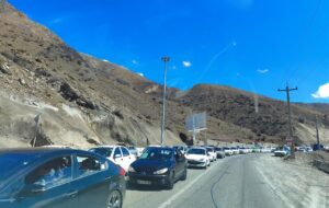 این جاده به مدت ۹ ساعت مسدود میشود این جاده به مدت ۹ ساعت مسدود میشود