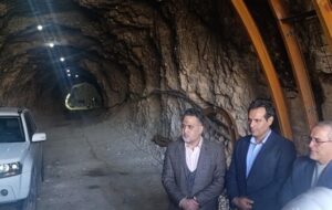 بازدید از حفاری تونل در کوه رنو این بار برای عبور قطار بازدید از حفاری تونل در کوه رنو این بار برای عبور قطار