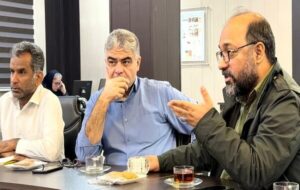 بازدید اضطراری مدیرکل راه و شهرسازی از هواشناسی استان هرمزگان بازدید اضطراری مدیرکل راه و شهرسازی از هواشناسی استان هرمزگان