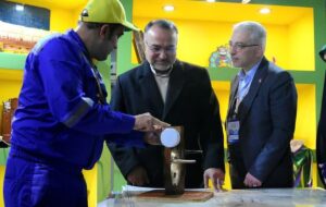 بازدید معاون فرهنگی و گردشگری دبیرخانه شورای عالی مناطق آزاد از غرفه منطقه آزاد اروند در نمایشگاه بینالمللی گردشگری تهران بازدید معاون فرهنگی و گردشگری دبیرخانه شورای عالی مناطق آزاد از غرفه منطقه آزاد اروند در نمایشگاه بینالمللی گردشگری تهران