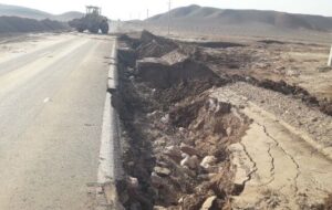 بازگشایی و لایروبی ۴ زیرگذر درگیر سیل در محورهای روستایی زنجانرود بازگشایی و لایروبی ۴ زیرگذر درگیر سیل در محورهای روستایی زنجانرود