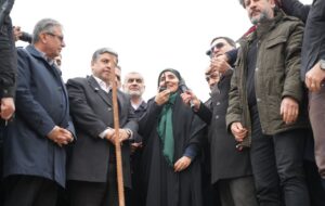 ببینید | اتمام عملیات ریل گذاری راهآهن اردبیل-میانه با حضور وزیر راه و شهرسازی ببینید | اتمام عملیات ریل گذاری راهآهن اردبیل-میانه با حضور وزیر راه و شهرسازی