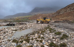 ببینید| ساماندهی پل راه روستایی کوزه رود آسیب دیده بعد از بارندگی استان کرمانشاه ببینید| ساماندهی پل راه روستایی کوزه رود آسیب دیده بعد از بارندگی استان کرمانشاه