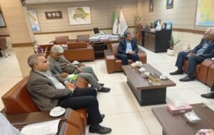 ببینید| نشست مشترک مدیرکل راه و شهرسازی با جمعی از انبوهسازان خوزستان و بررسی راههای همکاری مشترک ببینید| نشست مشترک مدیرکل راه و شهرسازی با جمعی از انبوهسازان خوزستان و بررسی راههای همکاری مشترک