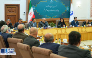 ببینید | نشست هم اندیشی وزیر راه و شهرسازی با پیمانکاران حوزه ساخت و توسعه زیر بنا های حمل و نقل ببینید | نشست هم اندیشی وزیر راه و شهرسازی با پیمانکاران حوزه ساخت و توسعه زیر بنا های حمل و نقل