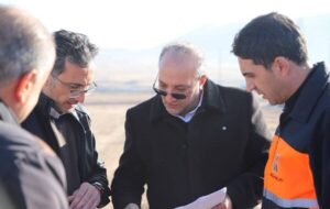 ببینید| کلنگزنی پروژه مجتمع رفاهی بادپا در محور خوی–ماکو همزمان با هفته حملونقل، رانندگی و راهداری ببینید| کلنگزنی پروژه مجتمع رفاهی بادپا در محور خوی–ماکو همزمان با هفته حملونقل، رانندگی و راهداری