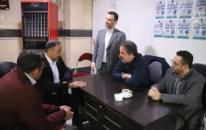 ببینید | گفتوگوی چهرهبهچهره مدیرکل راه و شهرسازی البرز با مردم در محل میز خدمت ببینید | گفتوگوی چهرهبهچهره مدیرکل راه و شهرسازی البرز با مردم در محل میز خدمت