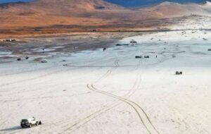 برف در کویر عربستان سعودی برف در کویر عربستان سعودی