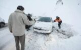 بستهشدن چندین جاده کشور به دلیل بارش سنگین برف/ بیتوجهی به هشدارها جان مسافران را گرفت بستهشدن چندین جاده کشور به دلیل بارش سنگین برف/ بیتوجهی به هشدارها جان مسافران را گرفت