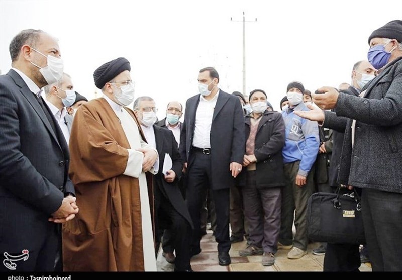 بلاتکلیفی کارگران در سرمای زمستان/ انتظار در چهارراه باسکول برای لقمهای نان حلال! اخبار کارگران , اخبار استان خراسان شمالی , اخبار بجنورد ,