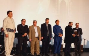 بیست سال روایت، همدلی و گفتگو؛ تئاتر کُردی سقز صحنه همزبانی ملتها بیست سال روایت، همدلی و گفتگو؛ تئاتر کُردی سقز صحنه همزبانی ملتها