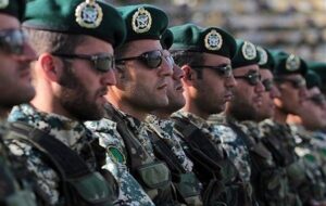 تأمین امنیت زائران اربعین توسط یگانهای نزاجا تأمین امنیت زائران اربعین توسط یگانهای نزاجا