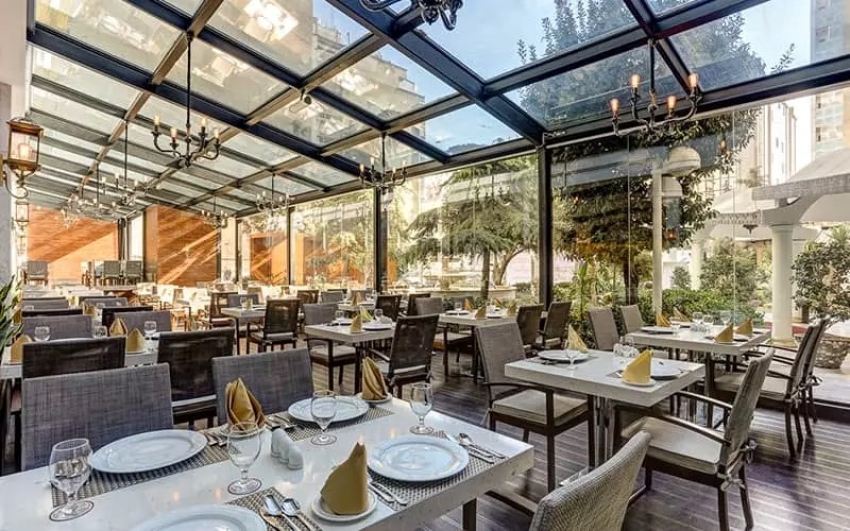 امکانات هتل پارسیان انقلاب امکانات هتل پارسیان انقلاب