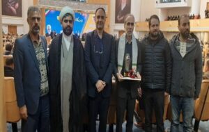 تجلیل از رئیس مرکز آموزش و تربیت محیطبان سازمان حفاظت محیطزیست تجلیل از رئیس مرکز آموزش و تربیت محیطبان سازمان حفاظت محیطزیست