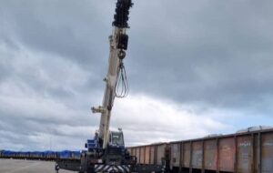 تخلیه نخستین محموله سیمان نیزار قم در بندر کاسپین آغاز شد تخلیه نخستین محموله سیمان نیزار قم در بندر کاسپین آغاز شد