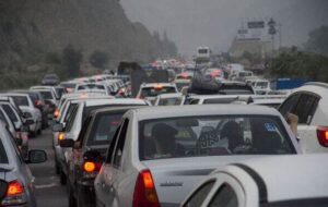 ترافیک سنگین در جاده چالوس ترافیک سنگین در جاده چالوس