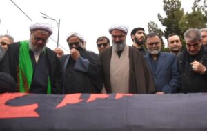 تشییع باشکوه پیکر آموزگار اخلاق در دامغان +تصاویر تشییع باشکوه پیکر آموزگار اخلاق در دامغان +تصاویر