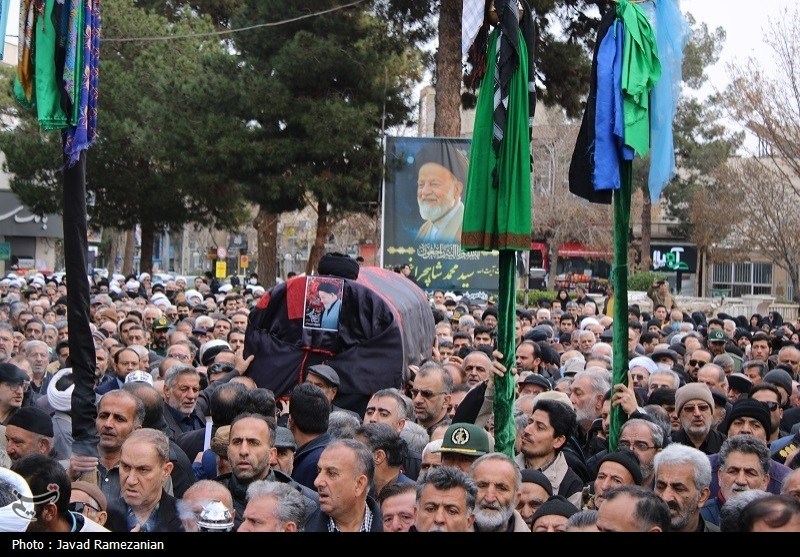 تشییع باشکوه پیکر آموزگار اخلاق در دامغان +تصاویر اخبار دامغان , اخبار استان سمنان , تسنیم ,