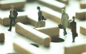 تعدیلهای سلیقهای کارفرمایان؛ راهی برای دور زدن تعهدات پایان سال تعدیلهای سلیقهای کارفرمایان؛ راهی برای دور زدن تعهدات پایان سال