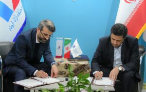 تفاهمنامه همکاری بین منطقه آزاد اروند و هواپیمایی چابهار امضا شد تفاهمنامه همکاری بین منطقه آزاد اروند و هواپیمایی چابهار امضا شد