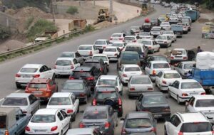 تهرانی ها در مسیر خانه / ترافیک فوق سنگین در ورودی های شرقی پایتخت تهرانی ها در مسیر خانه / ترافیک فوق سنگین در ورودی های شرقی پایتخت