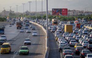 تهرانیها از پایتخت فرار کردند / ترافیک سنگین در خروجیهای شرقی تهرانیها از پایتخت فرار کردند / ترافیک سنگین در خروجیهای شرقی