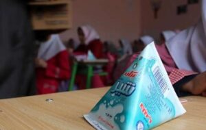 توزیع شیر ناسالم در مدارس یک استان/ واکنش آموزش و پرورش توزیع شیر ناسالم در مدارس یک استان/ واکنش آموزش و پرورش