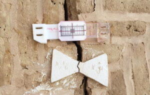 تَرک ها و تصاویر «امیرچخماق» پس از سیل تَرک ها و تصاویر «امیرچخماق» پس از سیل