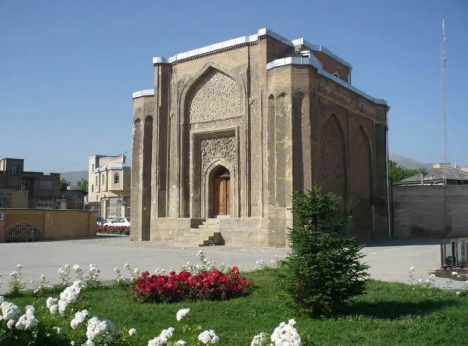 آشنایی با بهترین جاذبههای گردشگری همدان/مقصدی برای عاشقان تاریخ و ماجراجویی در طبیعت آشنایی با بهترین جاذبههای گردشگری همدان/مقصدی برای عاشقان تاریخ و ماجراجویی در طبیعت