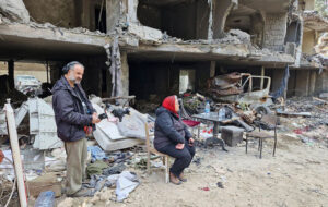 «خاک زخمی» انعکاس جنگ بر سلامت مردم است؛ در جستجوی اورانیوم مرده! «خاک زخمی» انعکاس جنگ بر سلامت مردم است؛ در جستجوی اورانیوم مرده!