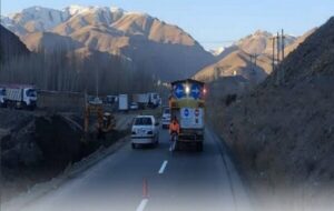 خطکشی نزدیک به ۴ هزار کیلومتر از محورهای مواصلاتی آذربایجان غربی در ۹ ماهه سال جاری خطکشی نزدیک به ۴ هزار کیلومتر از محورهای مواصلاتی آذربایجان غربی در ۹ ماهه سال جاری