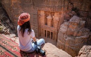 دانستنی های سفر؛ پوشش گردشگران در کشورهای عربی باید چگونه باشد؟ دانستنی های سفر؛ پوشش گردشگران در کشورهای عربی باید چگونه باشد؟