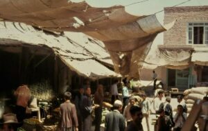 درباره بازار سوسکی تهران چقدر میدانید؟ درباره بازار سوسکی تهران چقدر میدانید؟