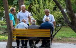 دردسر بازنشستگان و بیمه تکمیلی / چرا بیمه تکمیلی بازنشستگان قطع شد؟ دردسر بازنشستگان و بیمه تکمیلی / چرا بیمه تکمیلی بازنشستگان قطع شد؟