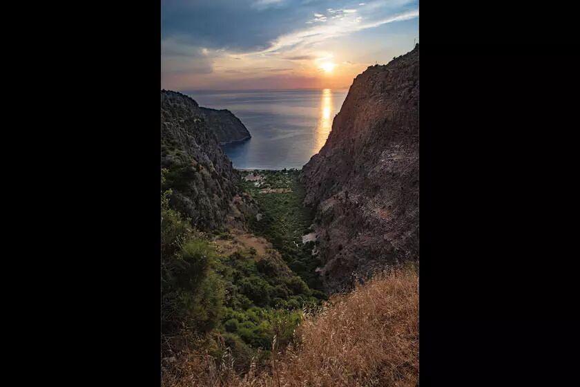 دره ی پروانه کجاست؟ + عکس دره ی پروانه کجاست؟ + عکس