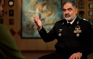 دریادار ایرانی: رزمایش سهجانبهای در منطقه اقیانوسی به میزبانی ایران برگزار میشود دریادار ایرانی: رزمایش سهجانبهای در منطقه اقیانوسی به میزبانی ایران برگزار میشود