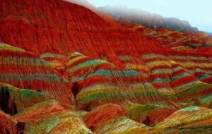 رنگی ترین نقطه گردشگری ایران + عکس رنگی ترین نقطه گردشگری ایران + عکس