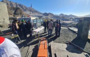 ریزش معدن بافق؛ 24 کارگر محبوس شدند ریزش معدن بافق؛ 24 کارگر محبوس شدند